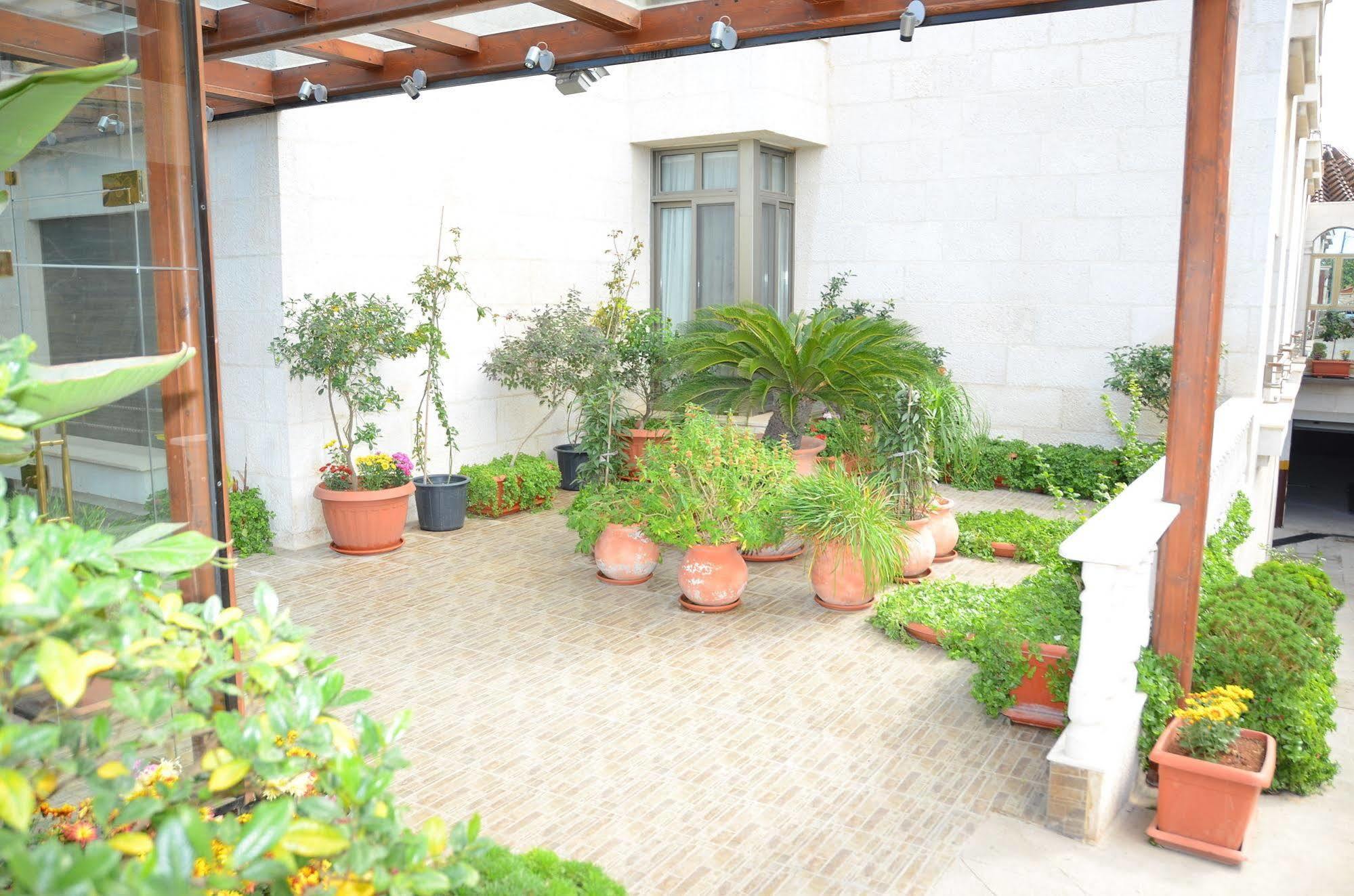 Jad Hotel Suites Amán Exterior foto