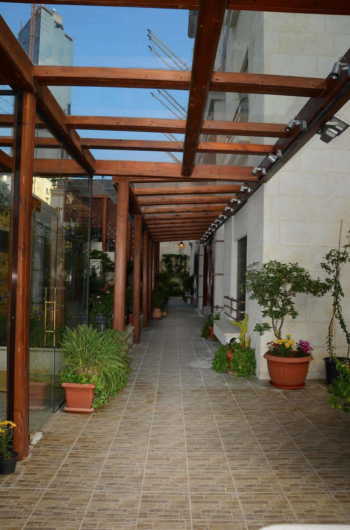 Jad Hotel Suites Amán Exterior foto